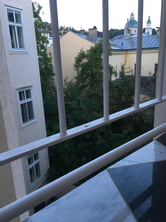 Sarah'S Altstadt Oase Salzburg Dış mekan fotoğraf
